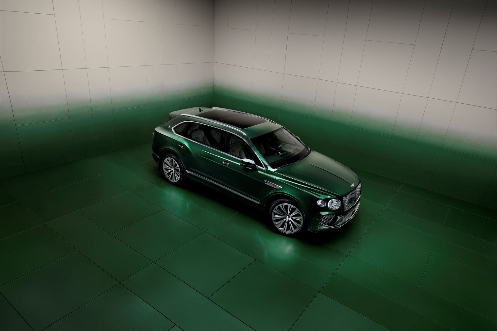 AS CORES MULLINER LEGACY RETORNAM PARA O NOVO BENTLEY BENTAYGA ATELIER EDITION, foto 1