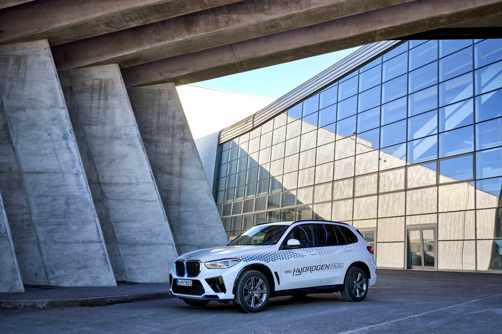MARCO NA LOGÍSTICA DE TRANSPORTE DO BMW GROUP: EM ALTA VELOCIDADE COM OS PRIMEIROS CAMINHÕES MOVIDOS A HIDROGÊNIO, foto 4