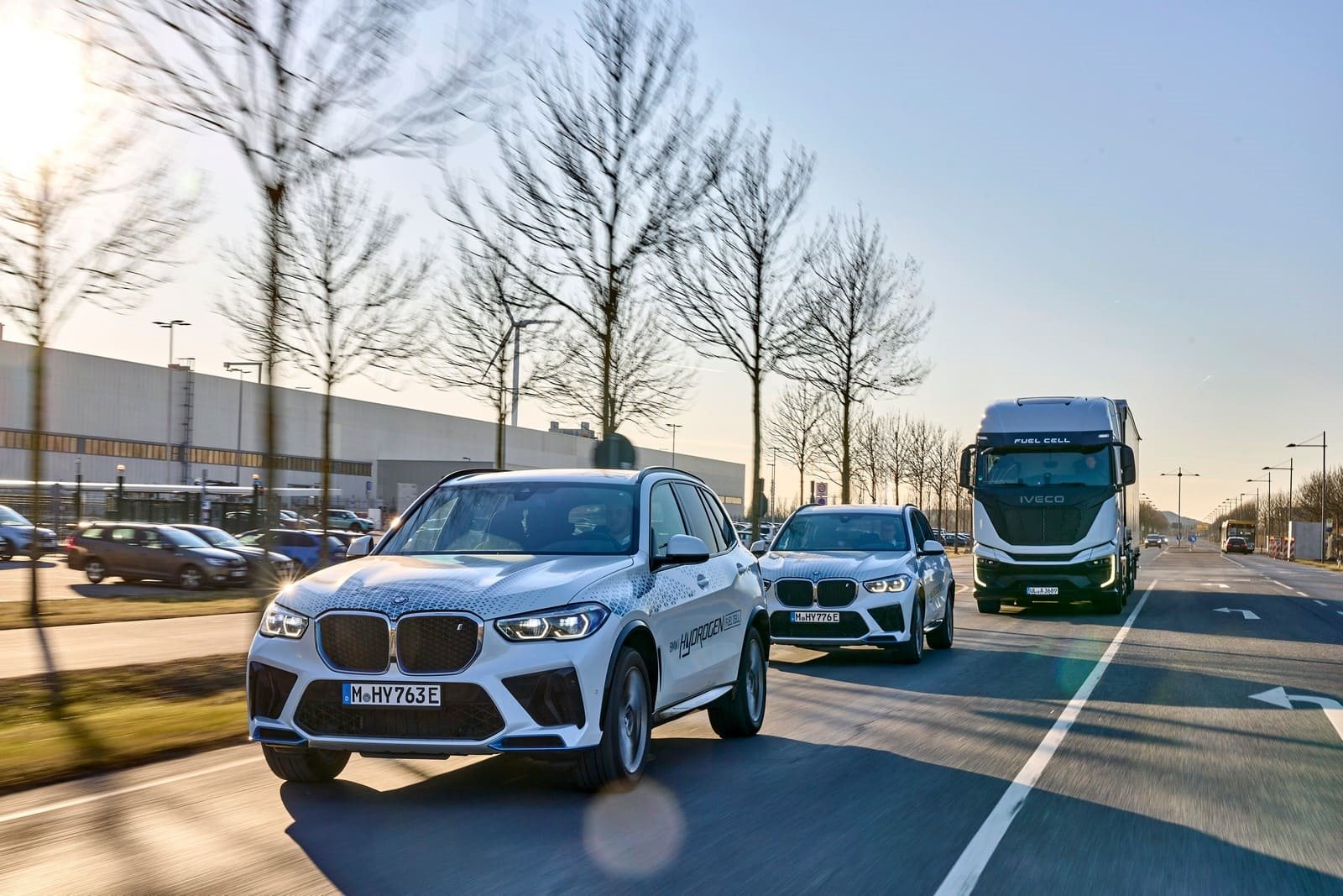 MARCO NA LOGÍSTICA DE TRANSPORTE DO BMW GROUP: EM ALTA VELOCIDADE COM OS PRIMEIROS CAMINHÕES MOVIDOS A HIDROGÊNIO, foto 12