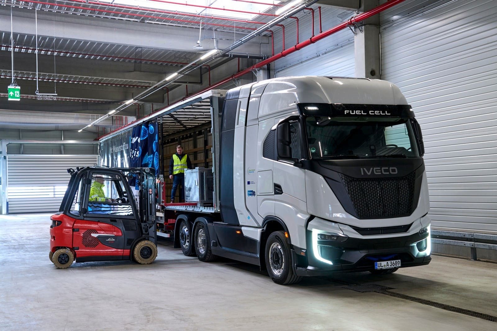 MARCO NA LOGÍSTICA DE TRANSPORTE DO BMW GROUP: EM ALTA VELOCIDADE COM OS PRIMEIROS CAMINHÕES MOVIDOS A HIDROGÊNIO, foto 17
