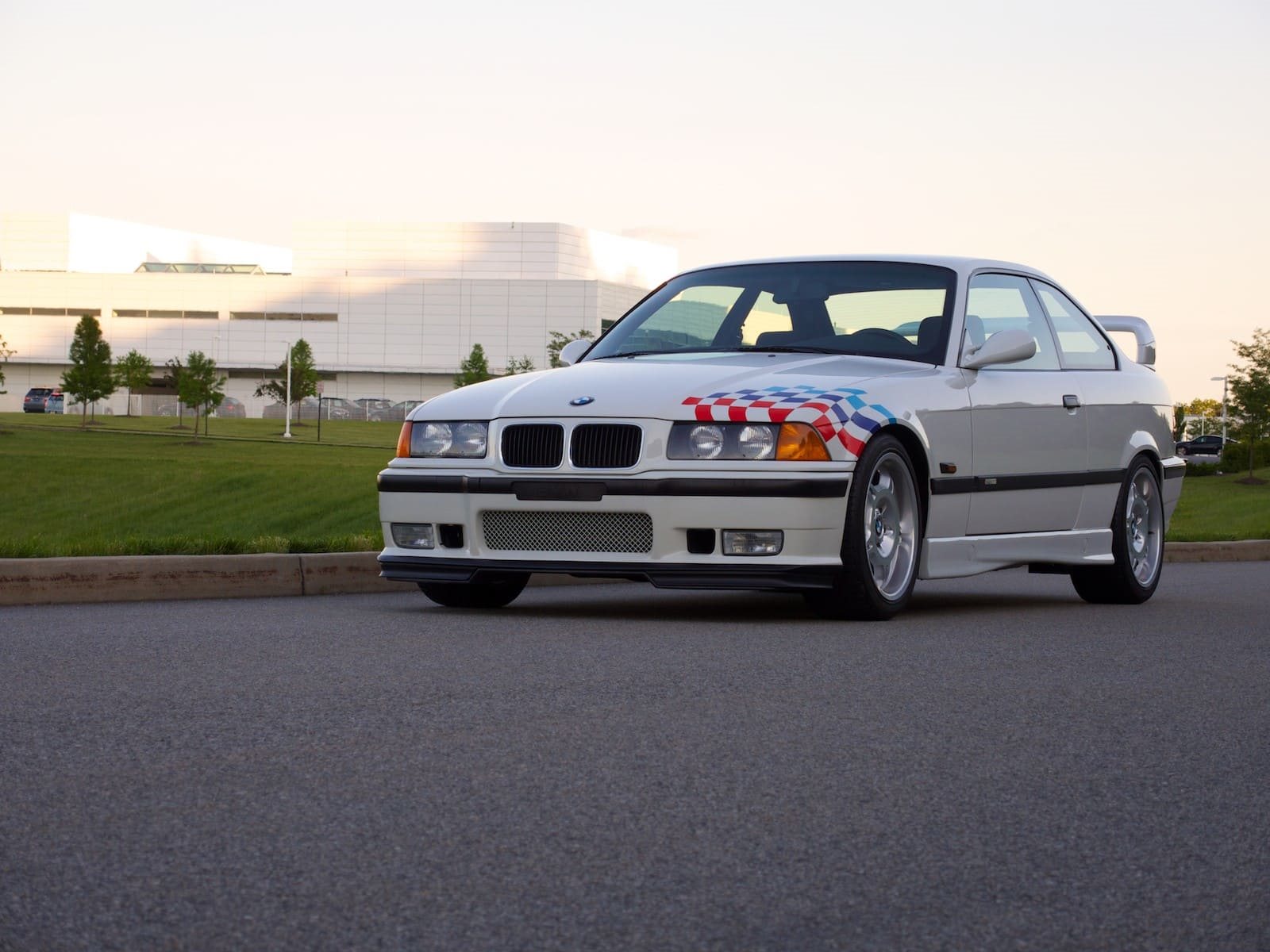 O NOVO iX 2026 FAZ SUA ESTREIA NOS EUA E A BMW COMEMORA 50 ANOS DO SÉRIE 3 NO ‘THE AMELIA’, foto 5