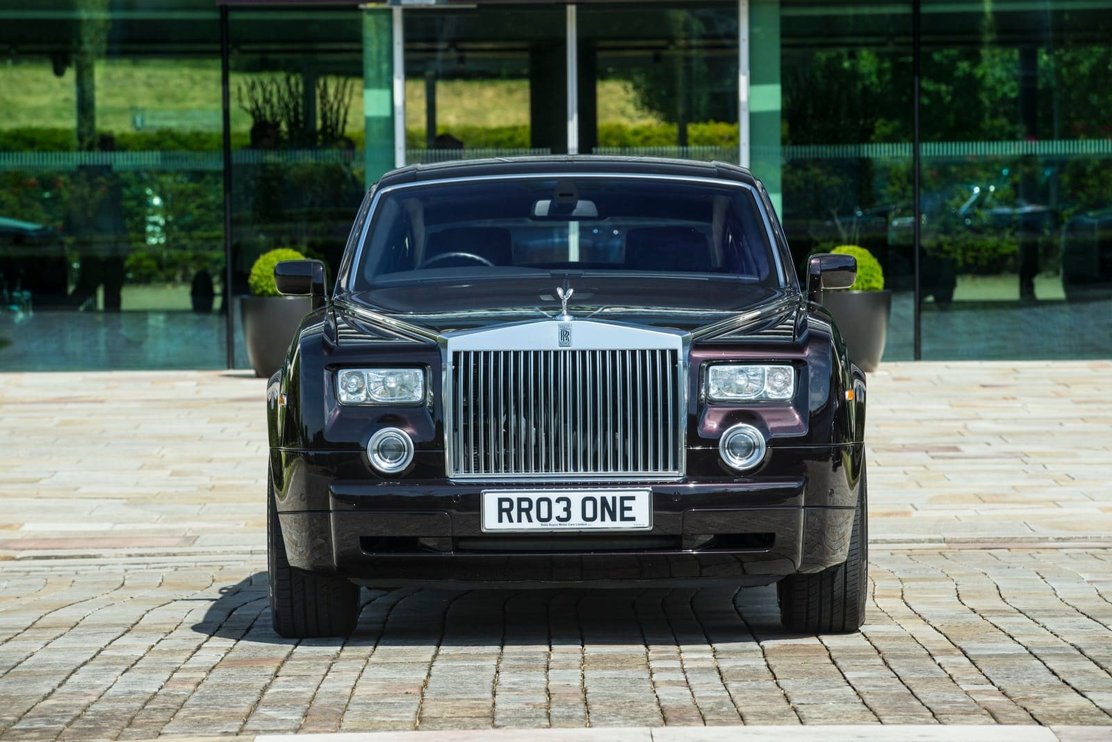 UMA BREVE HISTÓRIA DO ROLLS-ROYCE PHANTOM VII, FABRICADO ENTRE 2002 E 2017, foto 1