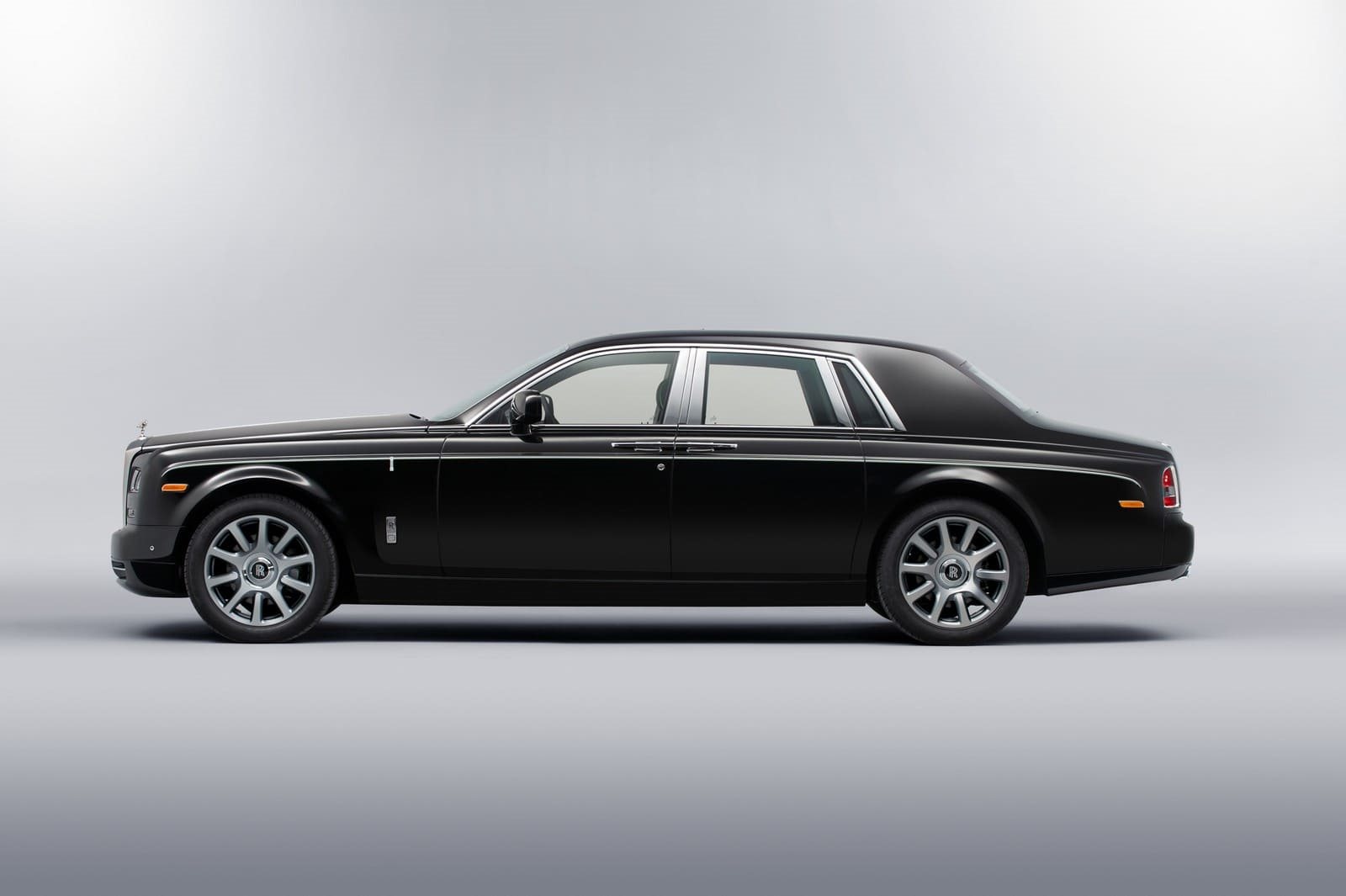 UMA BREVE HISTÓRIA DO ROLLS-ROYCE PHANTOM VII, FABRICADO ENTRE 2002 E 2017, foto 13