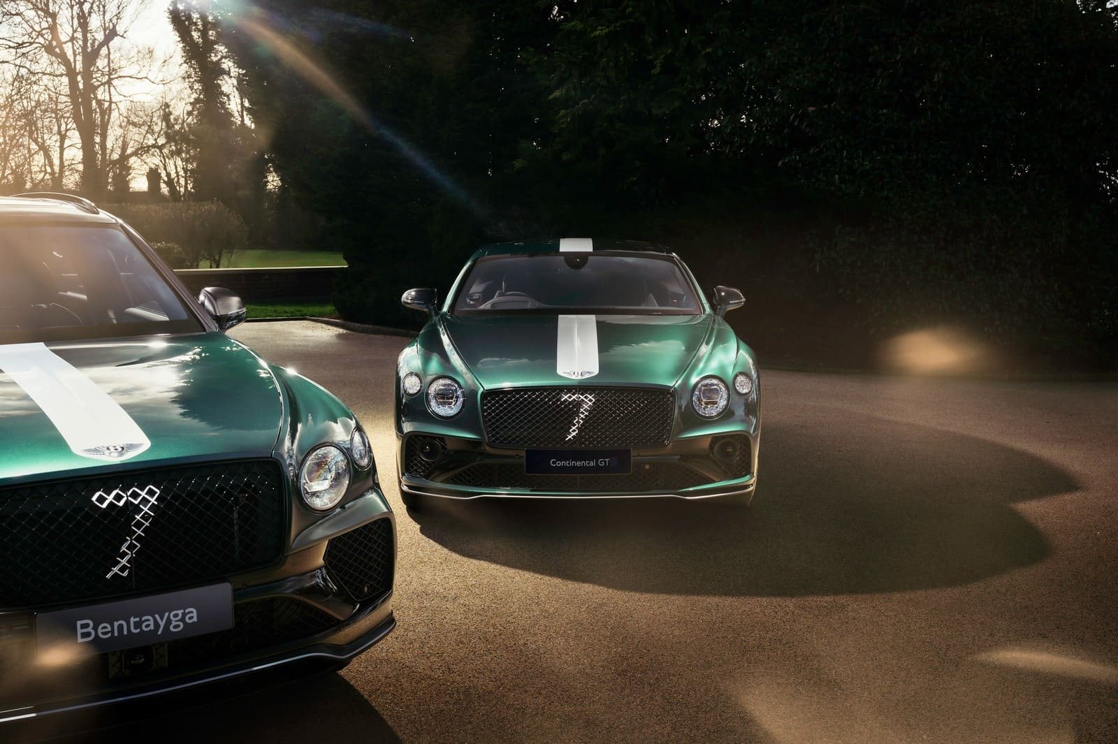 COLECIONADOR DA LINHA BENTLEY RECEBE ENTREGA DE UM LE MANS BENTAYGA SOB MEDIDA PARA COMPLETAR UM ESTÁBULO ÚNICO, foto 5
