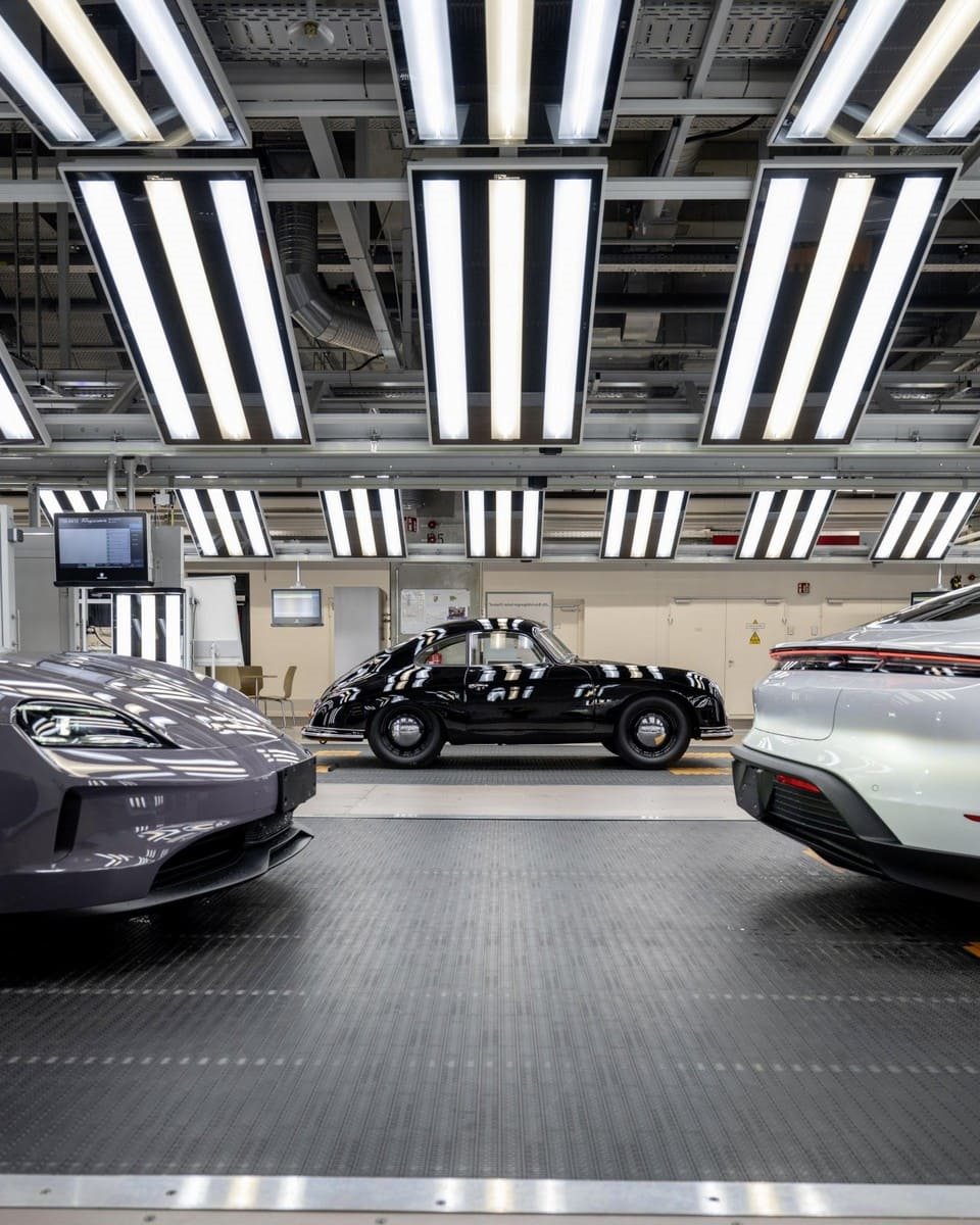 PORSCHE COMEMORA 75 ANOS DE PRODUÇÃO EM ZUFFENHAUSEN, foto 11
