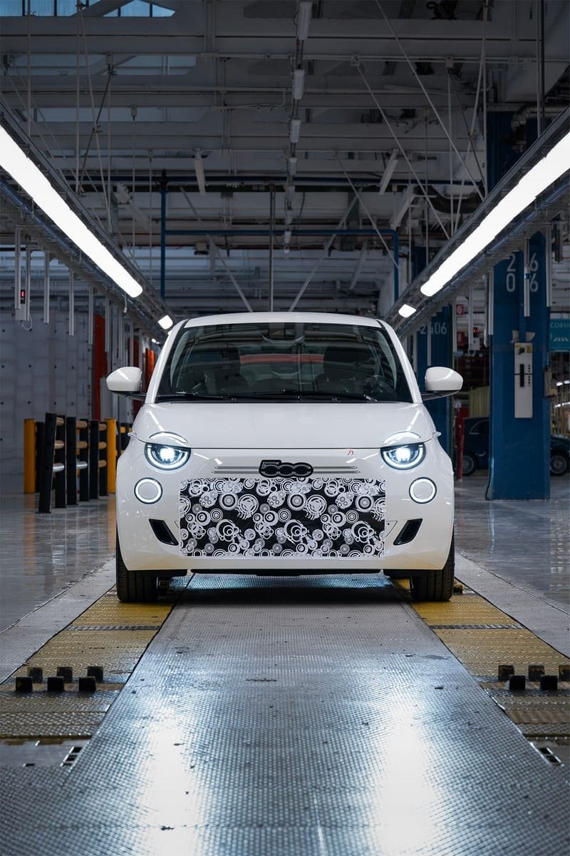FIAT FABRICA AS PRIMEIRAS UNIDADES DE PRÉ-PRODUÇÃO DO NOVO 500 HYBRID NA FÁBRICA DE MIRAFIORI, EM TURIN, foto 7