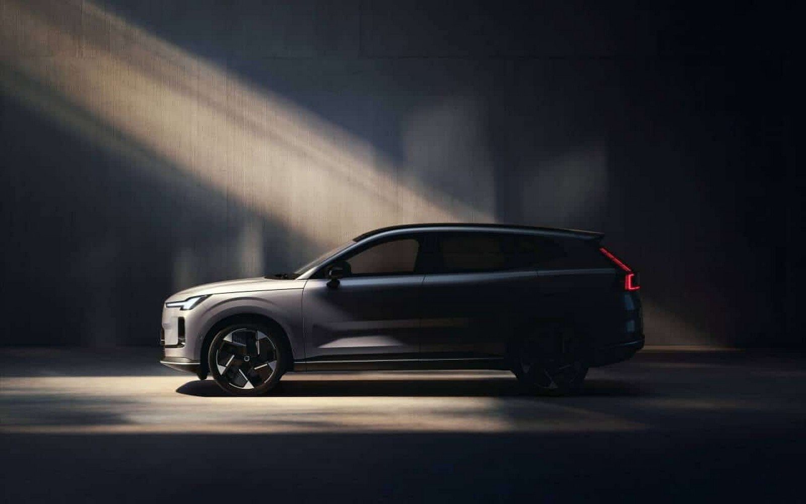 O VOLVO XC70 VEM AÍ: SERÁ UM PHEV DE AUTONOMIA EXTENDIDA, foto 1