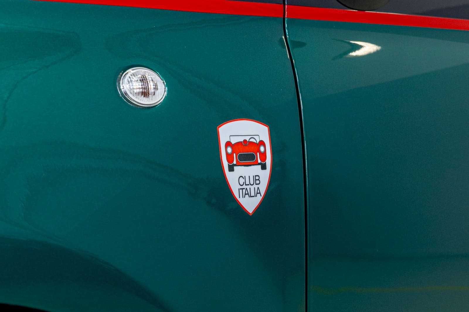 STELLANTIS HERITAGE E CLUB ITALIA DÃO VIDA A OITO MODELOS EXCLUSIVOS DO ABARTH 695, foto 6