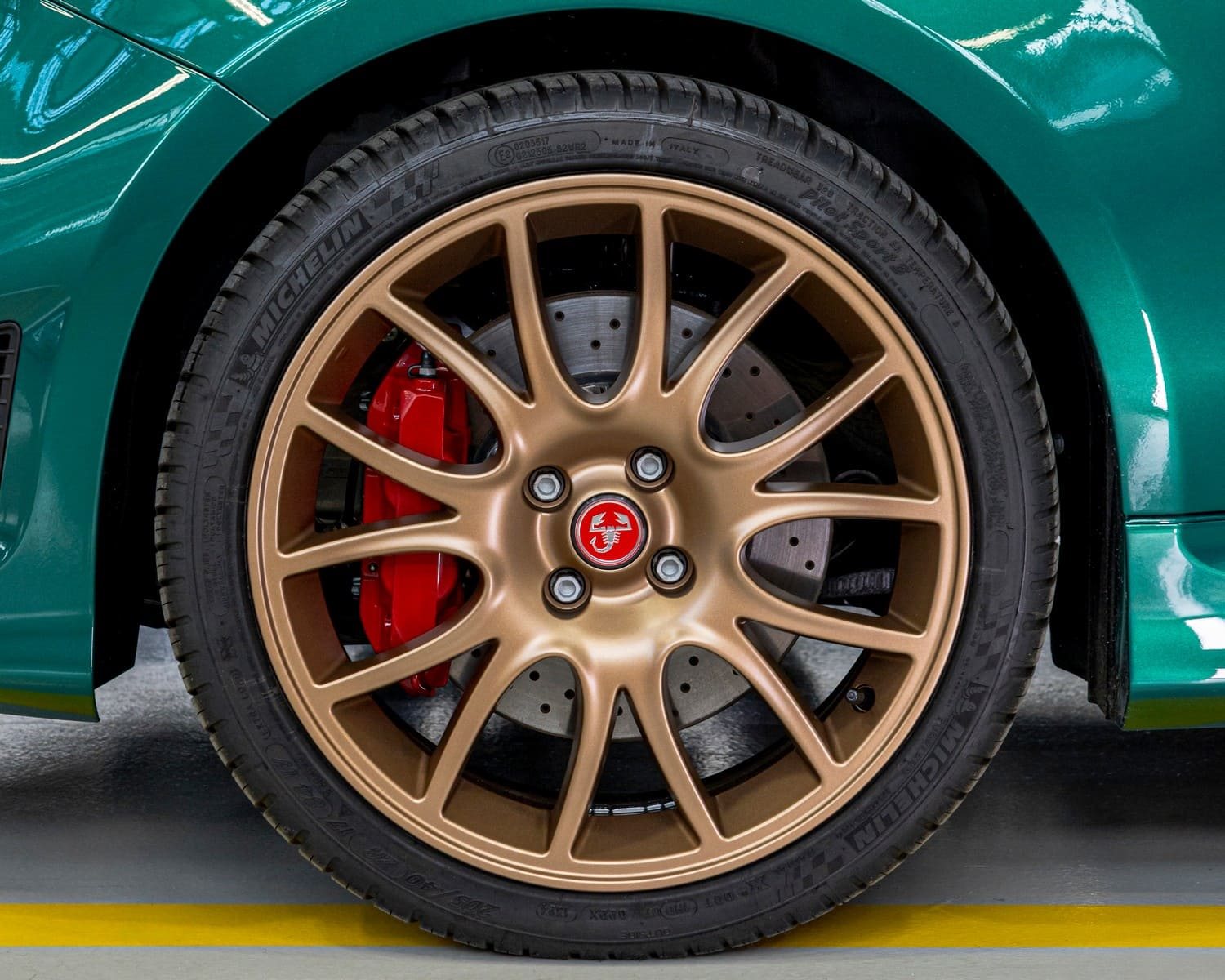 STELLANTIS HERITAGE E CLUB ITALIA DÃO VIDA A OITO MODELOS EXCLUSIVOS DO ABARTH 695, foto 7