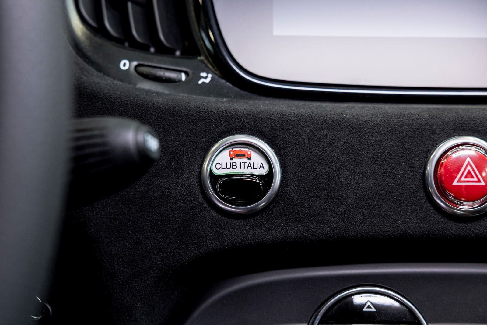 STELLANTIS HERITAGE E CLUB ITALIA DÃO VIDA A OITO MODELOS EXCLUSIVOS DO ABARTH 695, foto 11