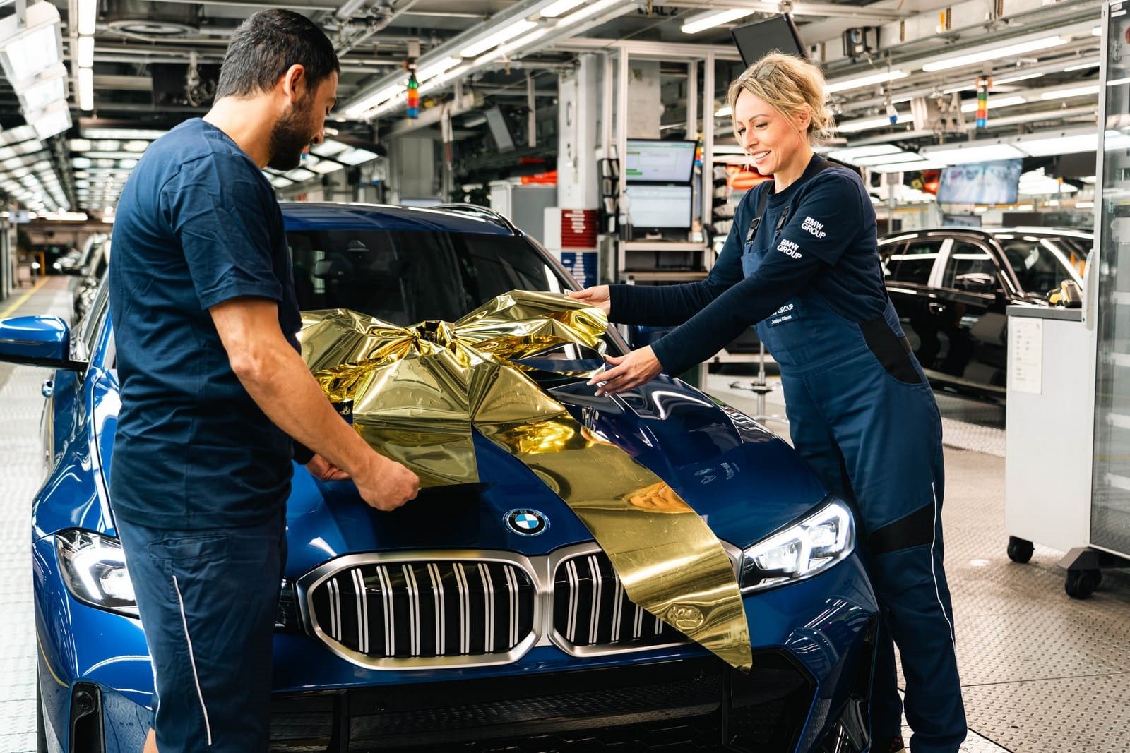 TRÊS MILHÕES DE VEÍCULOS ELETRIFICADOS: PLANTA DA BMW EM MUNICH CELEBRA PRODUÇÃO DE MARCO HISTÓRICO, foto 1