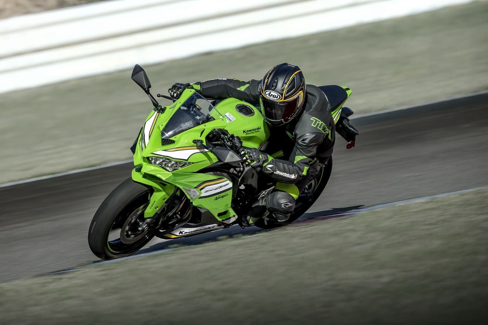 KAWASAKI APRESENTA A NOVA NINJA ZX-4RR NO BRASIL: PERFORMANCE EXTREMA EM UM MOTOR DE 4 CILINDROS E 400 CC, foto 7