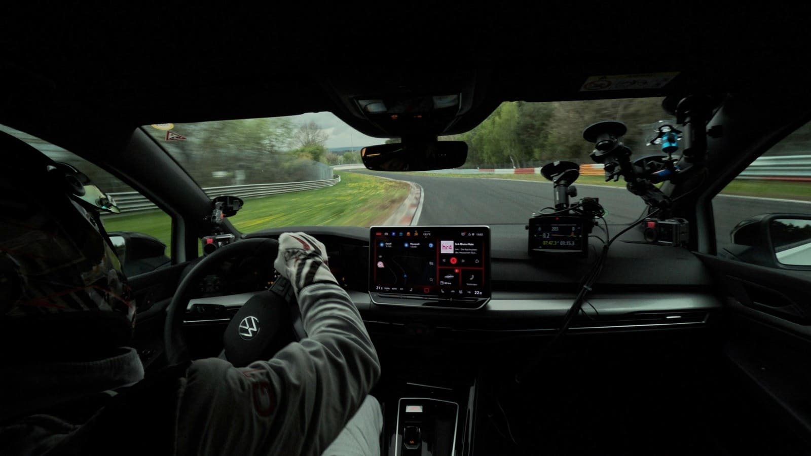 O NOVO GOLF GTI EDITION 50 É O MODELO DE PRODUÇÃO DA VOLKSWAGEN MAIS RÁPIDO NO CIRCUITO DE NÜRBURGRING NORDSCHLEIFE, foto 5