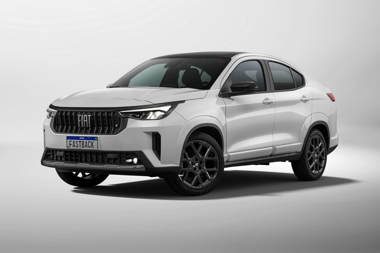 FIAT FASTBACK APRIMORA DESIGN, CONFORTO E TECNOLOGIA NA LINHA 2026, foto 5