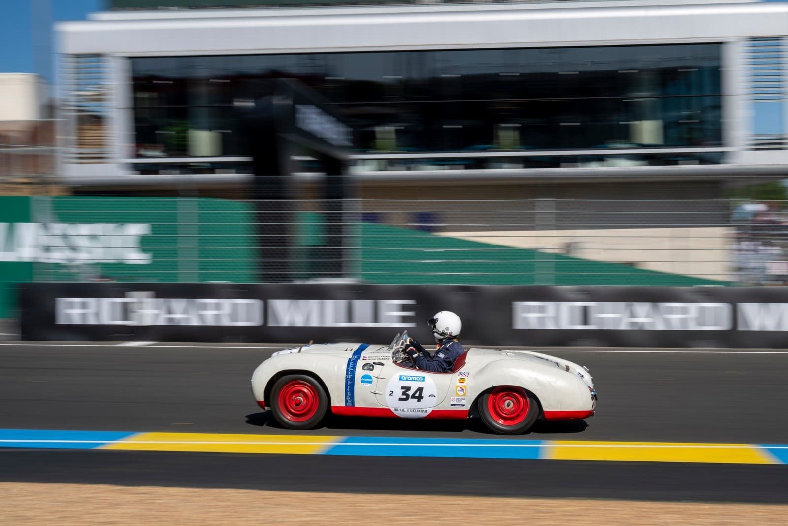 UMA LENDA RETORNA A LE MANS: SKODA SPORT DE VOLTA AO FAMOSO CIRCUITO APÓS 75 ANOS, foto 1