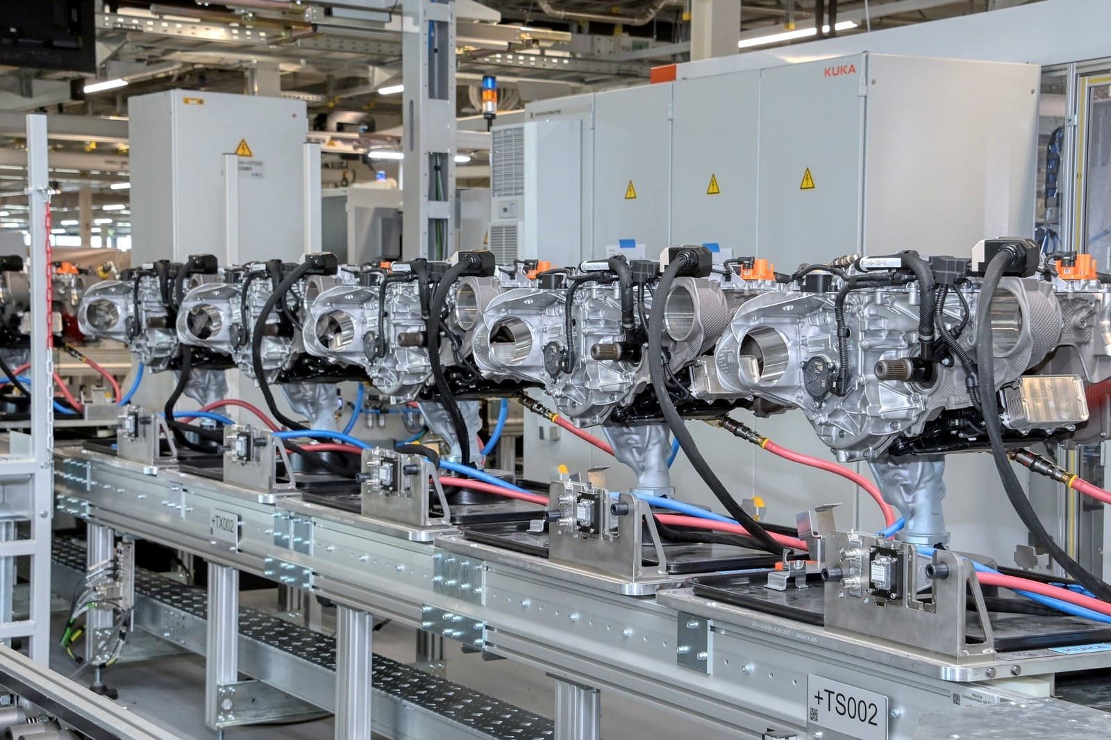 STEYR ENTRA NA ERA ELÉTRICA: BMW GROUP INICIA PRODUÇÃO EM SÉRIE DE MOTORES ELÉTRICOS PARA NEUE KLASSE, foto 9