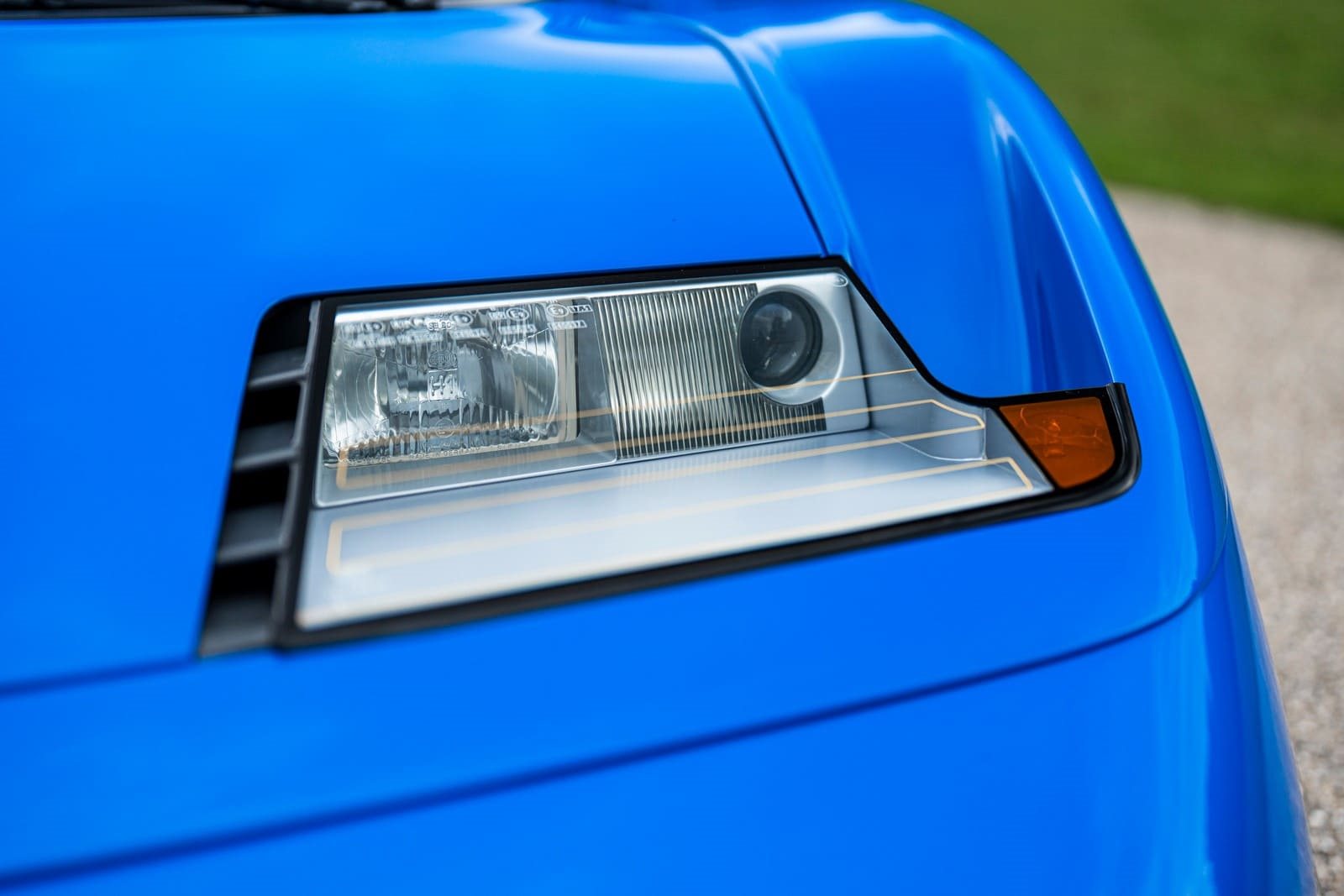 ORGULHO DA PERFEIÇÃO: DESCOBRINDO A HISTÓRIA DO PRIMEIRO BUGATTI EB-110 AMERICA OFICIALMENTE CERTIFICADO E EXCLUSIVAMENTE AUTÊNTICO, foto 9