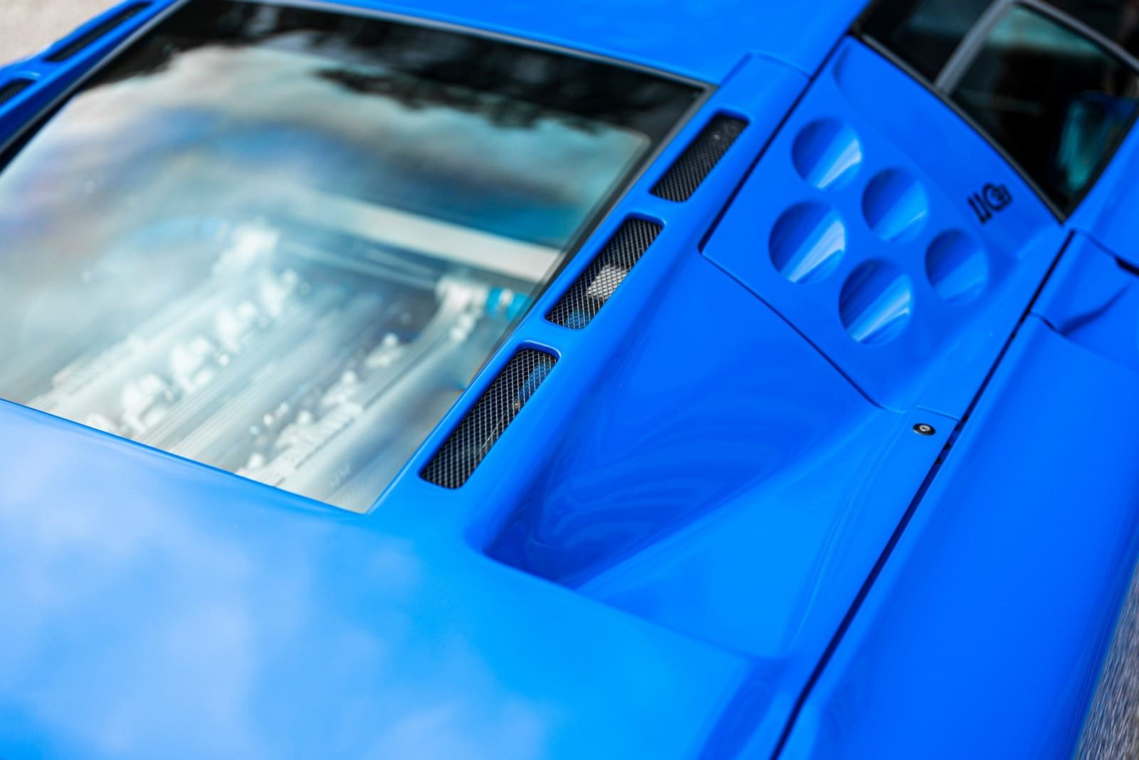 ORGULHO DA PERFEIÇÃO: DESCOBRINDO A HISTÓRIA DO PRIMEIRO BUGATTI EB-110 AMERICA OFICIALMENTE CERTIFICADO E EXCLUSIVAMENTE AUTÊNTICO, foto 12