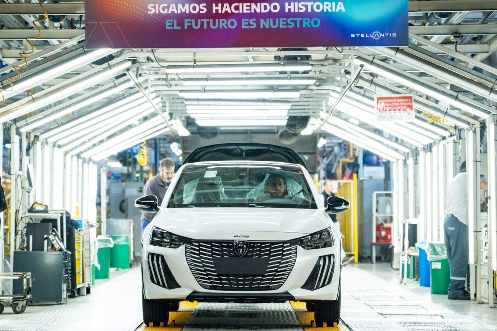 STELLANTIS INICIA EM EL PALOMAR A PRODUÇÃO DE VEÍCULOS COM TECNOLOGIA HÍBRIDA, foto 2