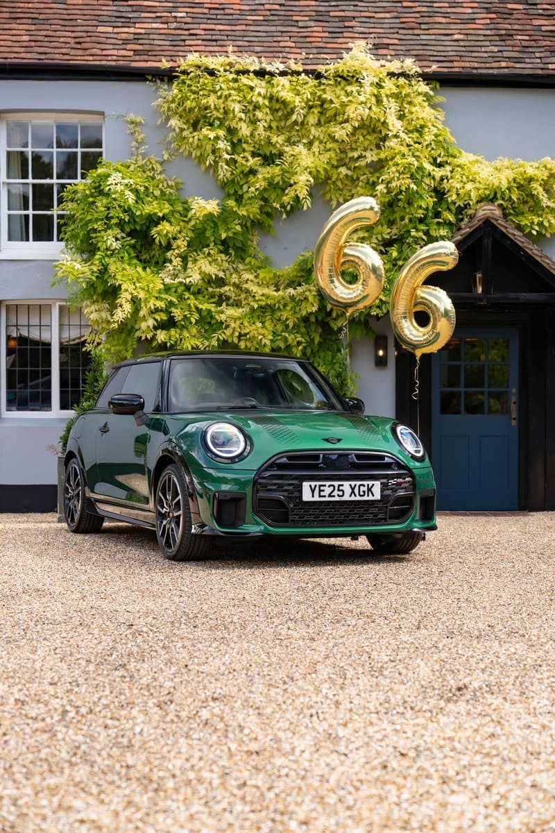 MINI E A COR BRITISH RACING GREEN: UMA HISTÓRIA DE VELOCIDADE, TRADIÇÃO E ESTILO, foto 7