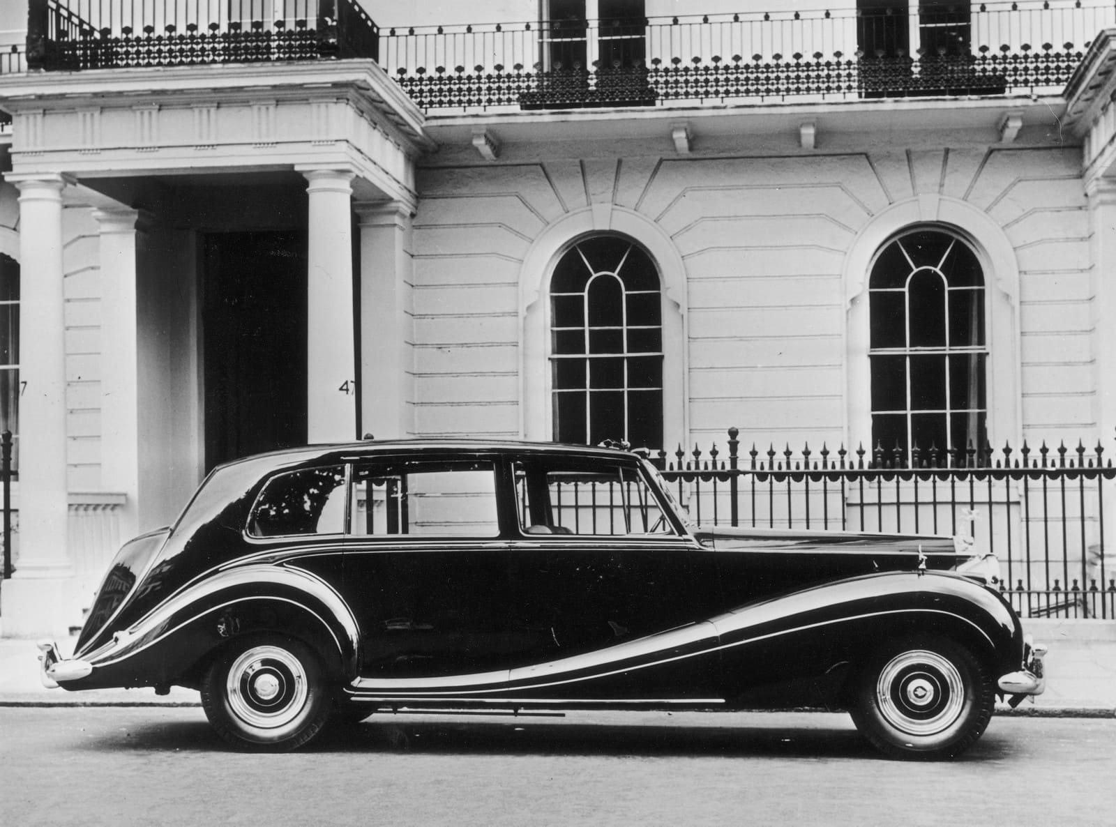 ROLLS-ROYCE COMEMORA 100 ANOS DO PHANTOM NO GOODWOOD REVIVAL 2025, foto 7