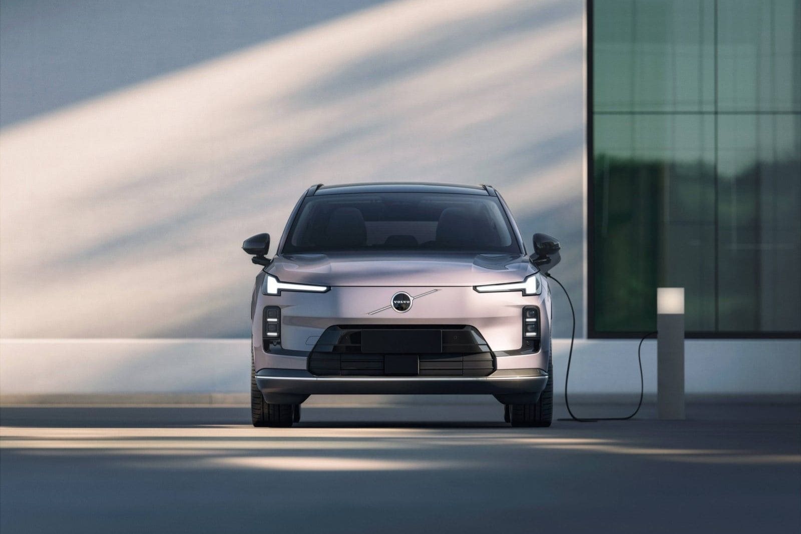 VOLVO PLUG-IN HÍBRIDO NÚMERO 1 MILHÃO JÁ ESTÁ NA ESTRADA, foto 4