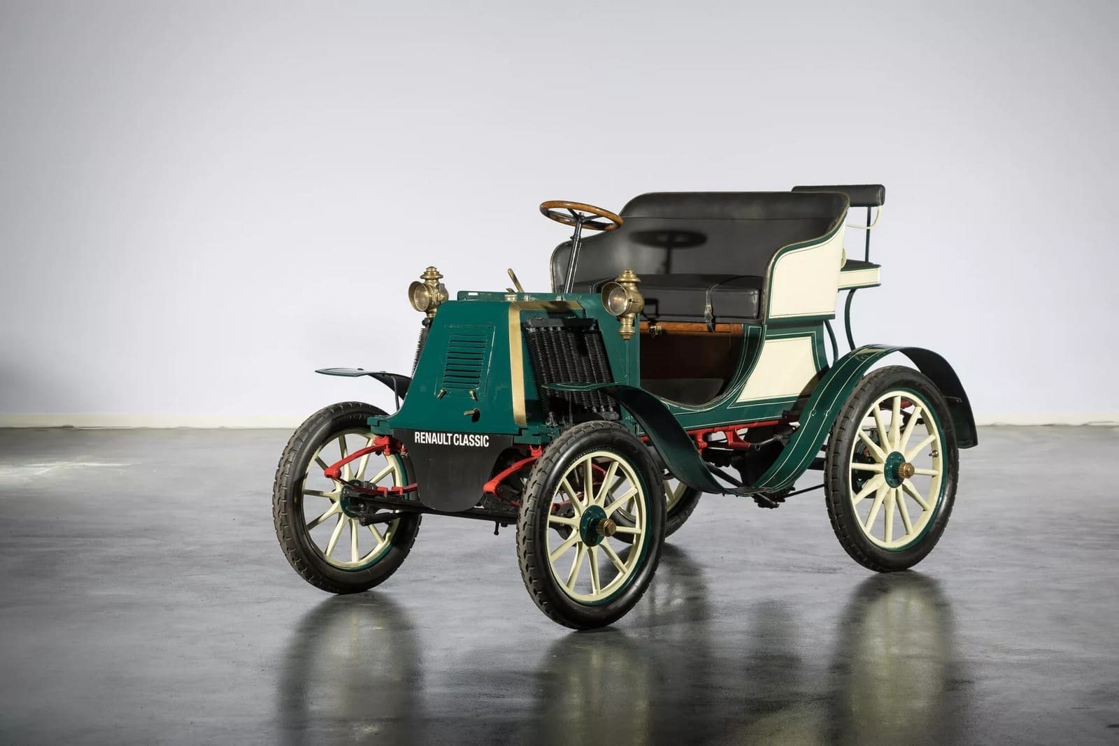 RENAULT E ARTCURIAL MOTORCARS ANUNCIAM A VENDA EXCEPCIONAL DE 100 VEÍCULOS HISTÓRICOS DA COLEÇÃO RENAULT, foto 4