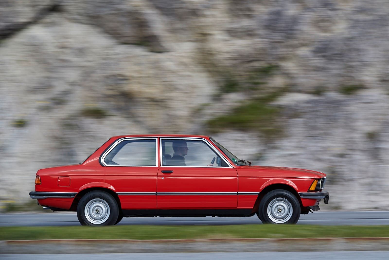 50 ANOS DO BMW SÉRIE 3, O SEDAN ESPORTIVO QUE DEFINIU SEU SEGMENTO, foto 54