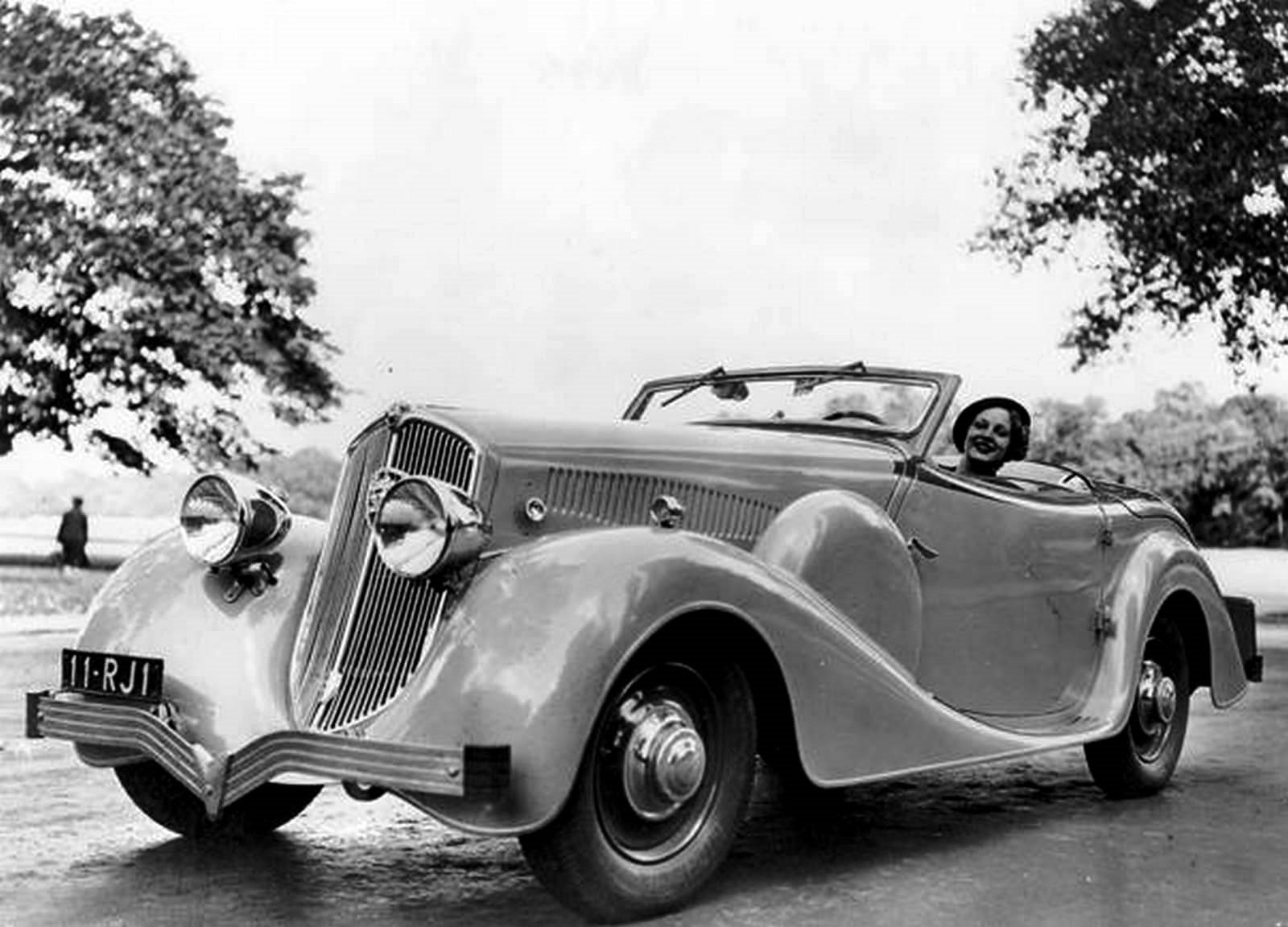 ELEGÂNCIA E INOVAÇÃO: O PEUGEOT 402 COMPLETA 90 ANOS, foto 1