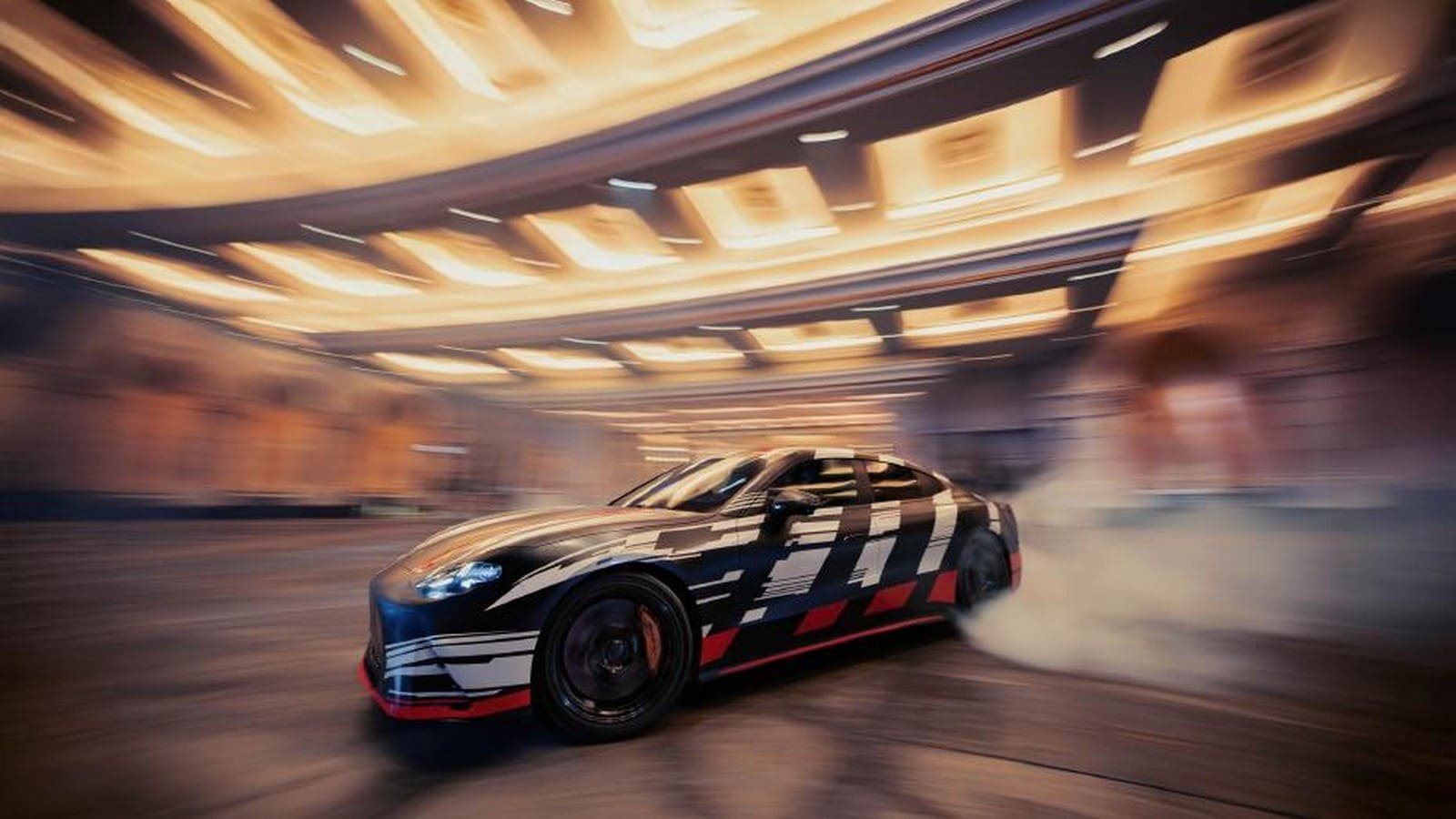 FEITO PARA EMOCIONAR: UMA ESTREIA IMPRESSIONANTE EM LAS VEGAS PARA UMA NOVA DIMENSÃO DE DESEMPENHO COM O NOVO MERCEDES-AMG GT 4-DOOR COUPÉ, foto 3