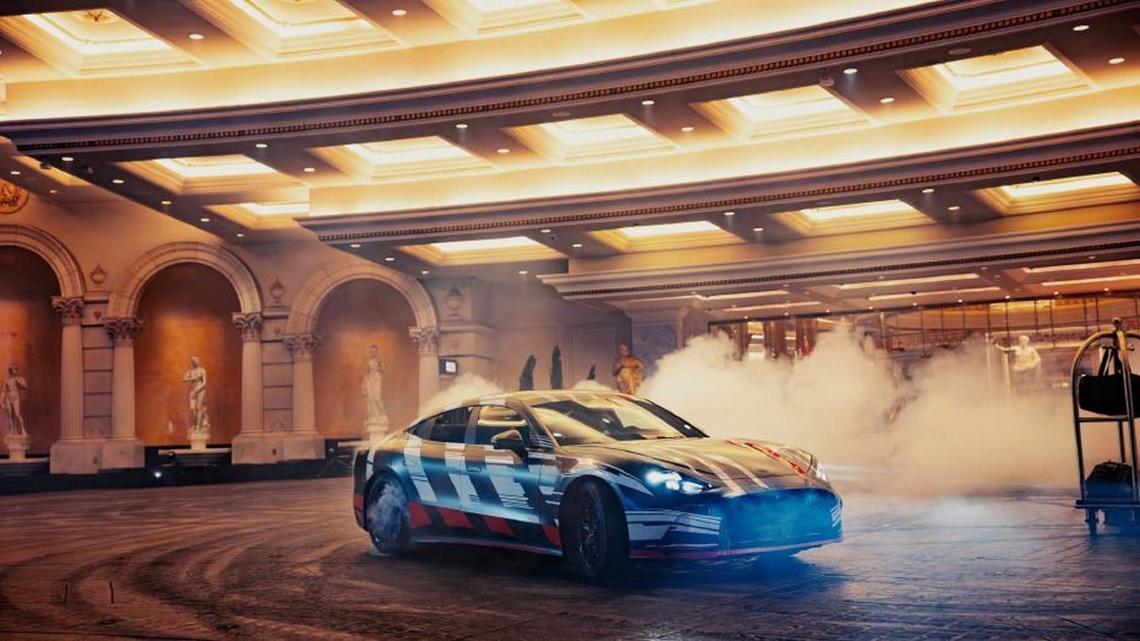 FEITO PARA EMOCIONAR: UMA ESTREIA IMPRESSIONANTE EM LAS VEGAS PARA UMA NOVA DIMENSÃO DE DESEMPENHO COM O NOVO MERCEDES-AMG GT 4-DOOR COUPÉ, foto 7