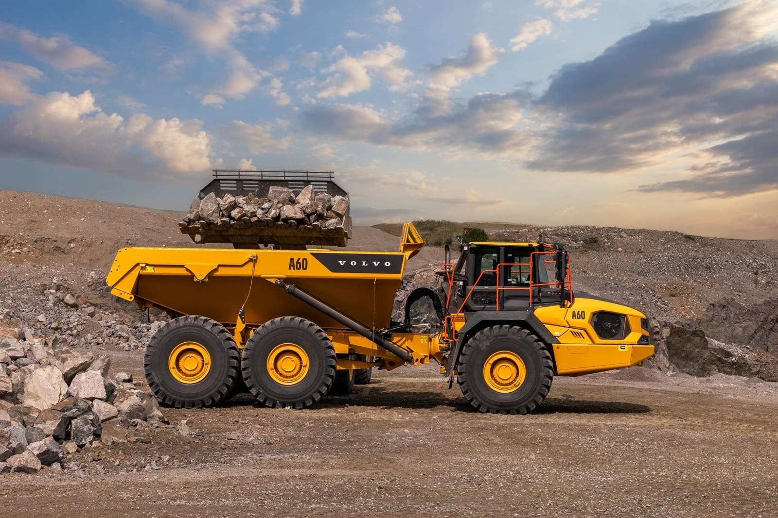 VOLVO CE LANÇA NOVA GERAÇÃO DO A60, O MAIOR CAMINHÃO ARTICULADO DO BRASIL, foto 2