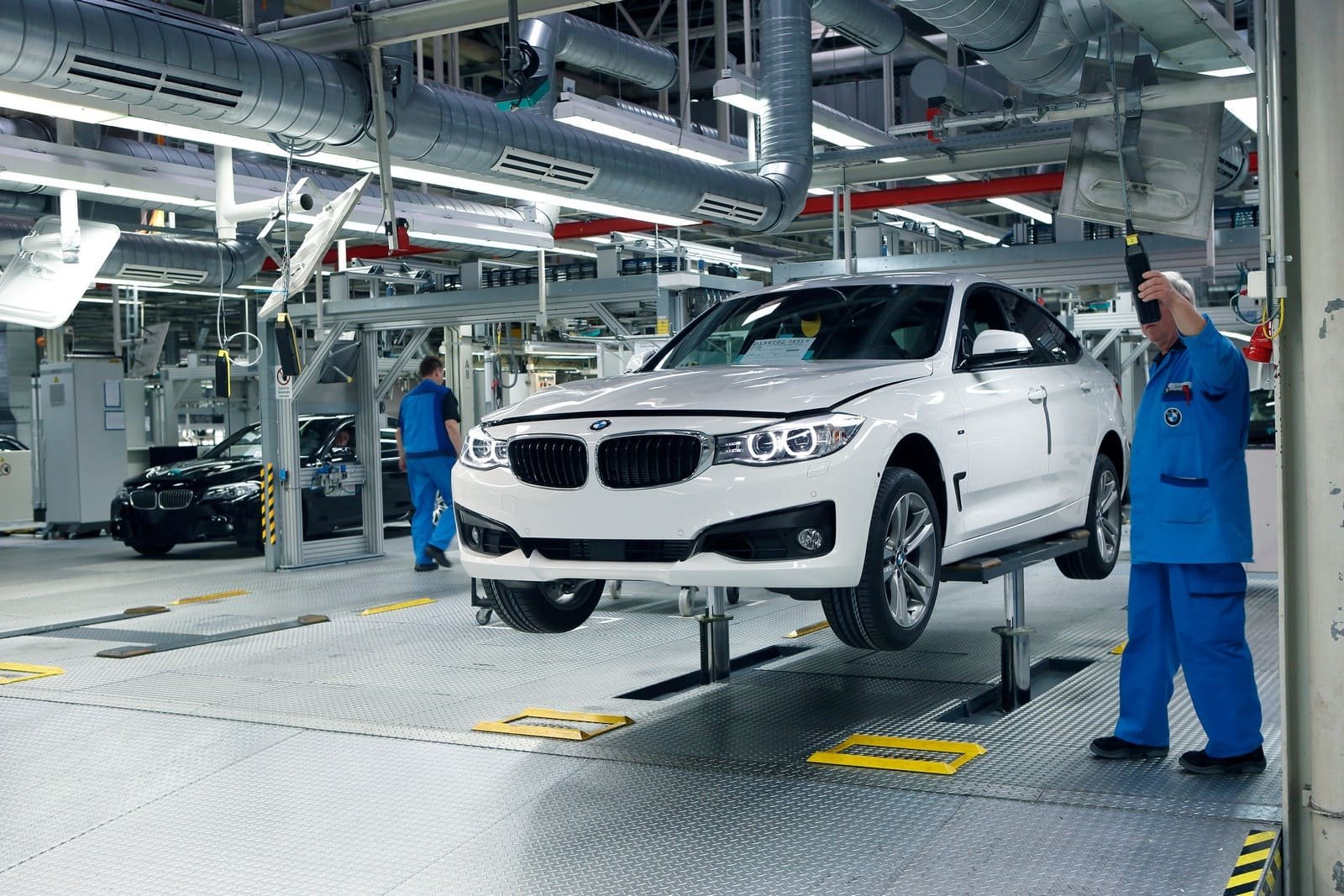 50 ANOS DE PRODUÇÃO DA SÉRIE 3 DA BMW - UMA HISTÓRIA DE SUCESSO INTERNACIONAL, foto 2