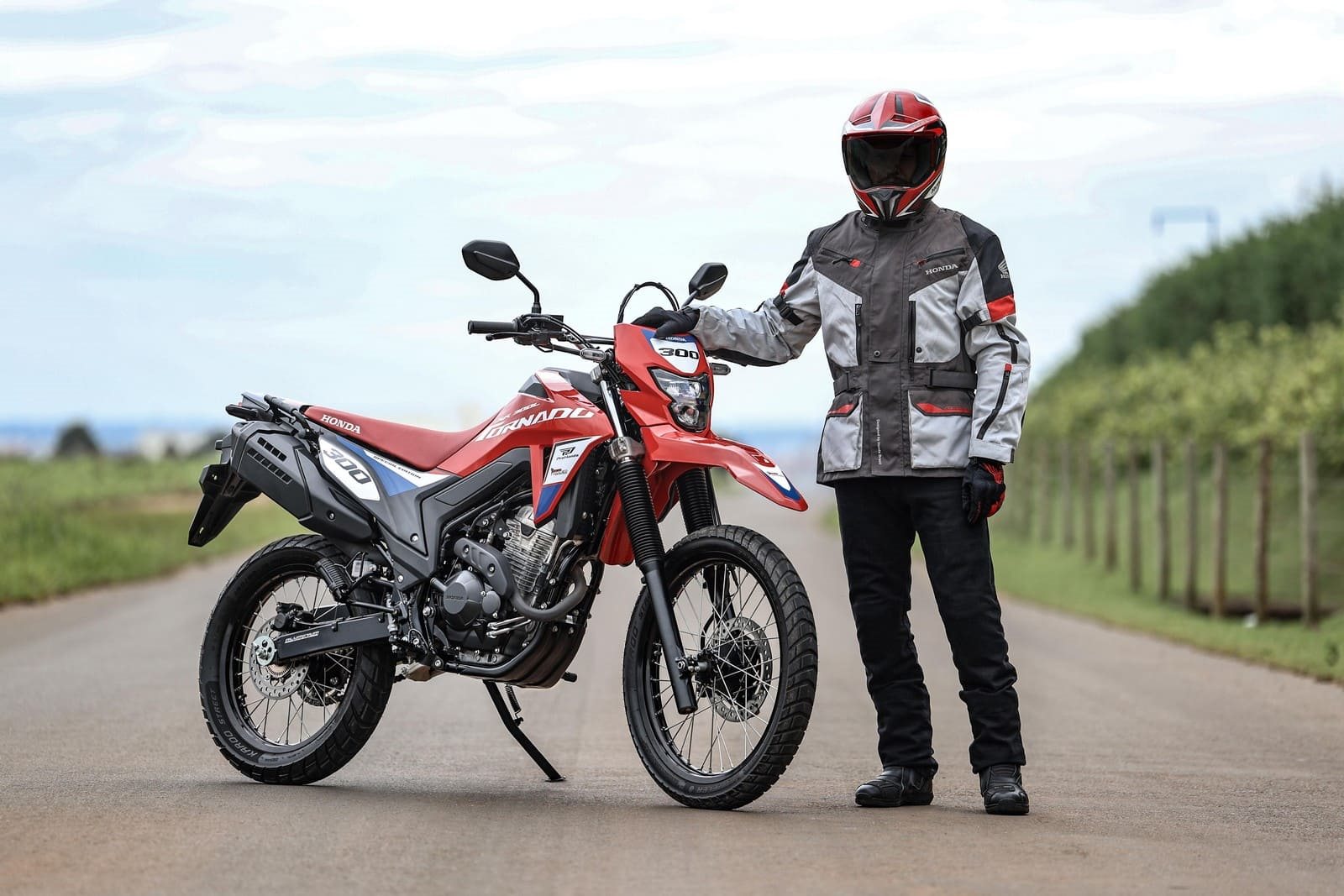 HONDA XR300L TORNADO GANHA UMA VERSÃO SPECIAL EDITION, foto 5