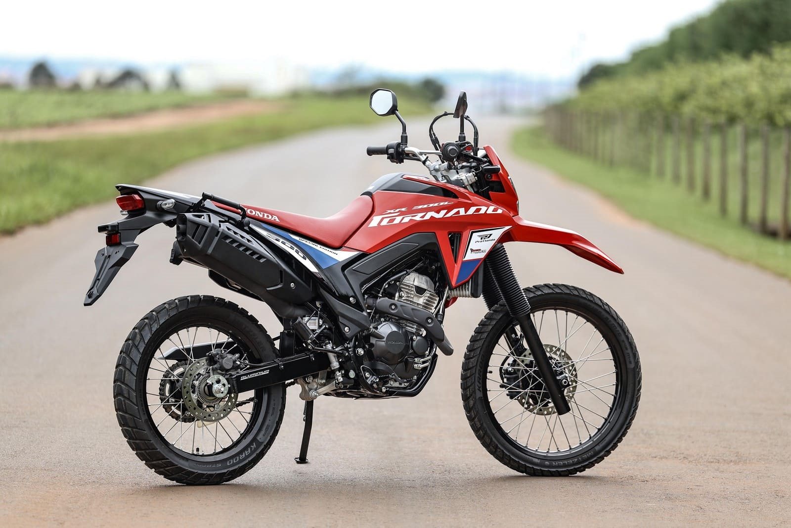 HONDA XR300L TORNADO GANHA UMA VERSÃO SPECIAL EDITION, foto 8