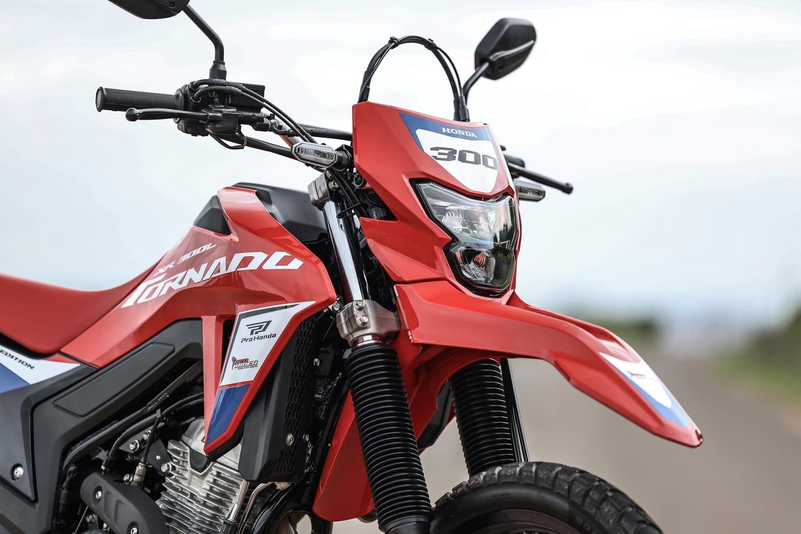 HONDA XR300L TORNADO GANHA UMA VERSÃO SPECIAL EDITION, foto 10