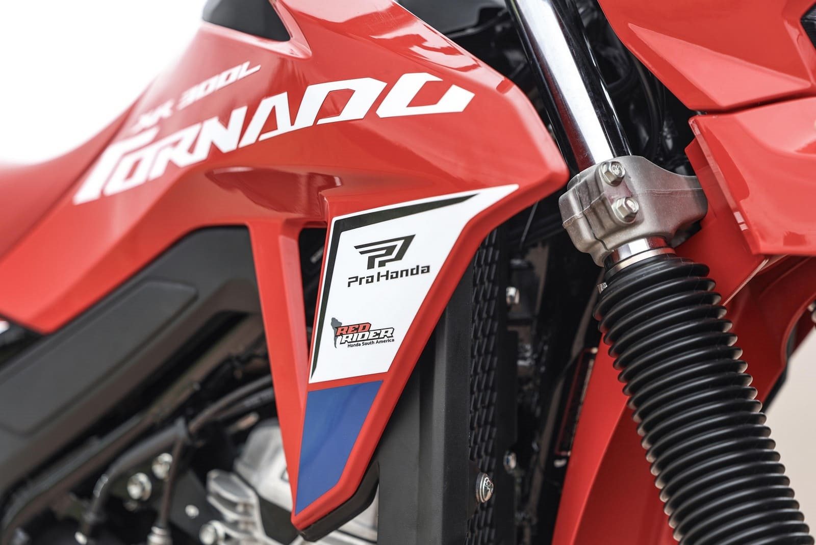 HONDA XR300L TORNADO GANHA UMA VERSÃO SPECIAL EDITION, foto 13