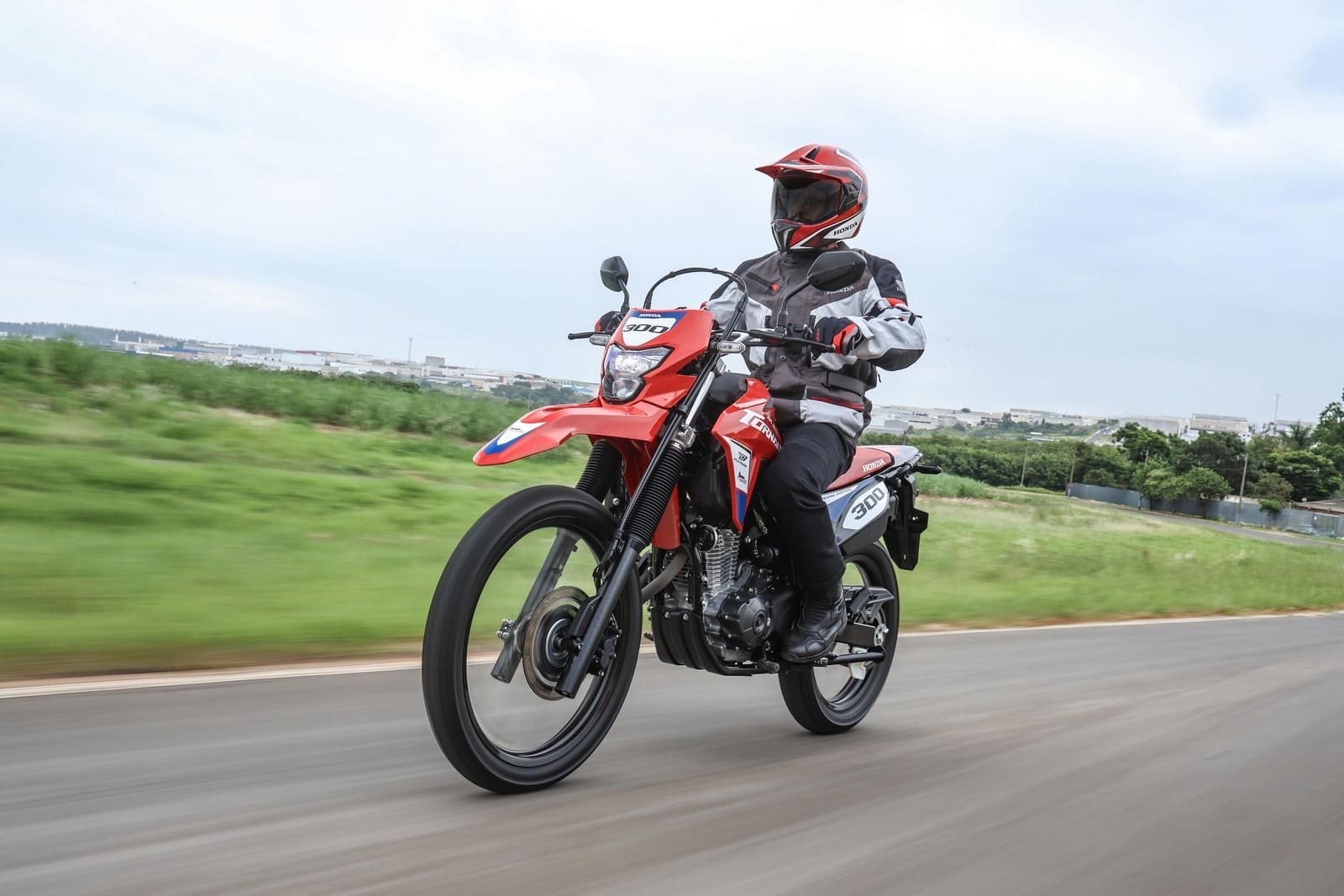 HONDA XR300L TORNADO GANHA UMA VERSÃO SPECIAL EDITION, foto 18