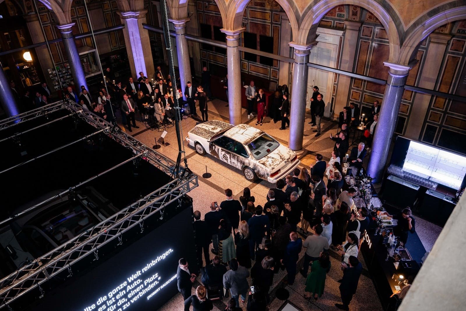 RÉTROMOBILE PARIS: HOMENAGEM AOS 50 ANOS DA COLEÇÃO BMW ART CAR, foto 10