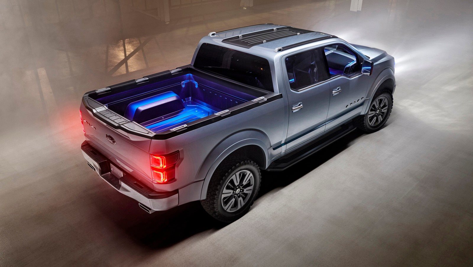 MÁQUINA DO TEMPO: FROTA HISTÓRICA DA FORD AJUDA A INSPIRAR OS CARROS DO FUTURO, foto 2