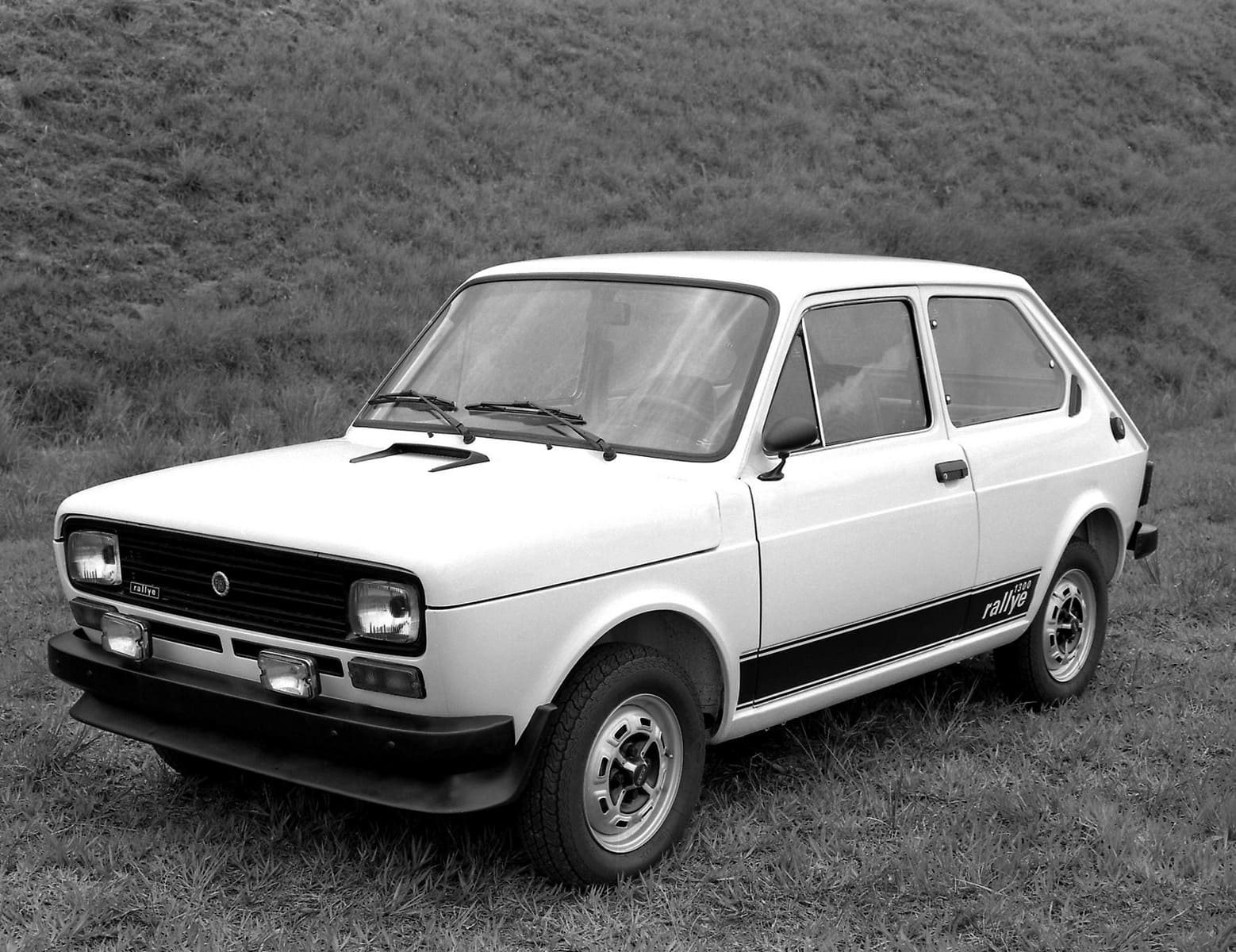 CARROS QUE MARCARAM ÉPOCA: RELEMBRE ALGUMAS SÉRIES ESPECIAIS E VERSÕES LANÇADAS PELA FIAT NOS ÚLTIMOS 50 ANOS, foto 4