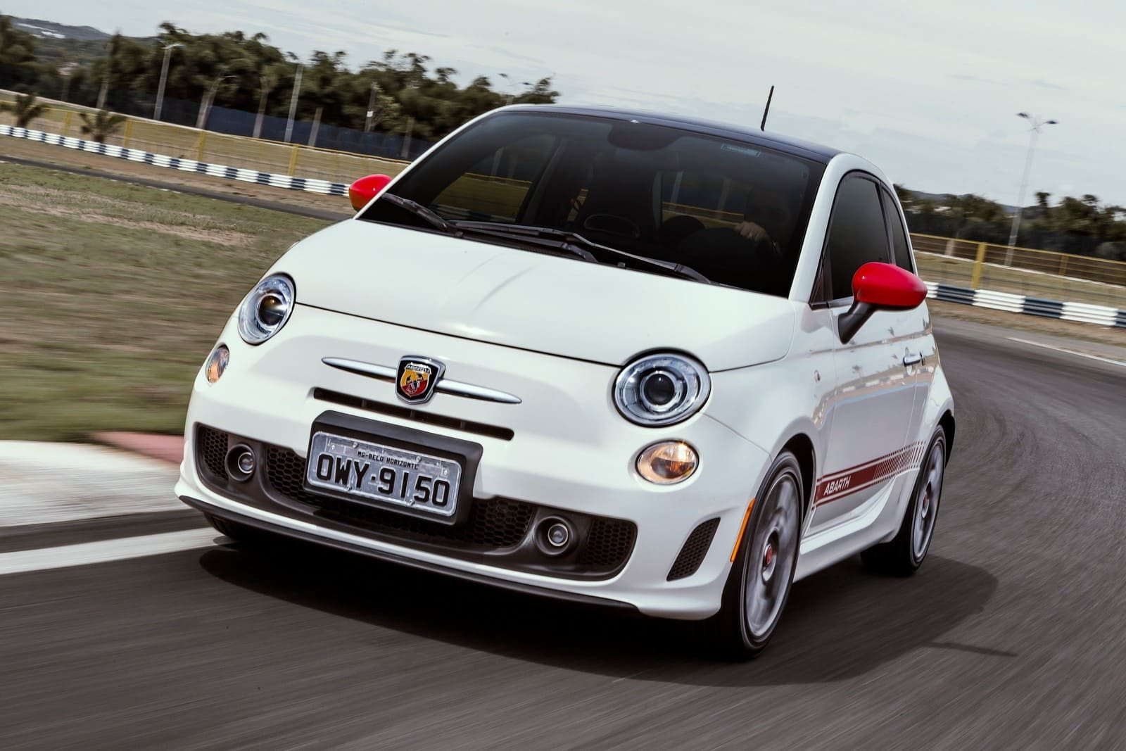 CARROS QUE MARCARAM ÉPOCA: RELEMBRE ALGUMAS SÉRIES ESPECIAIS E VERSÕES LANÇADAS PELA FIAT NOS ÚLTIMOS 50 ANOS, foto 13