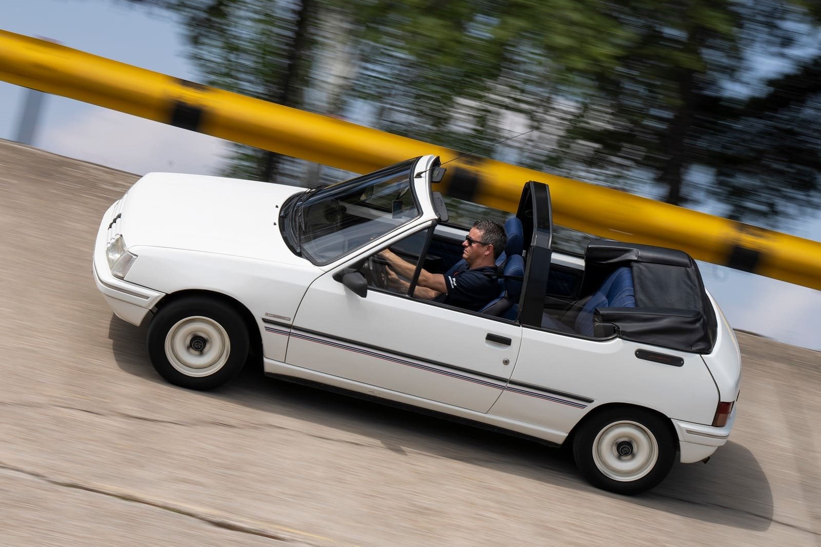 QUANDO O TETO DOS PEUGEOT ERA O CÉU, foto 15