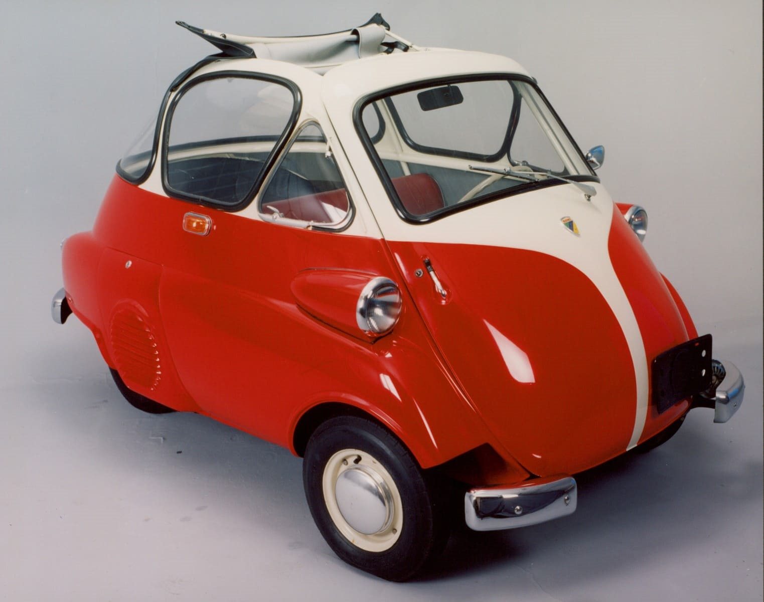 ROMI-ISETTA FOI O CARRO PIONEIRO EM DIVERSAS TECNOLOGIAS MODERNAS NO BRASIL, foto 1