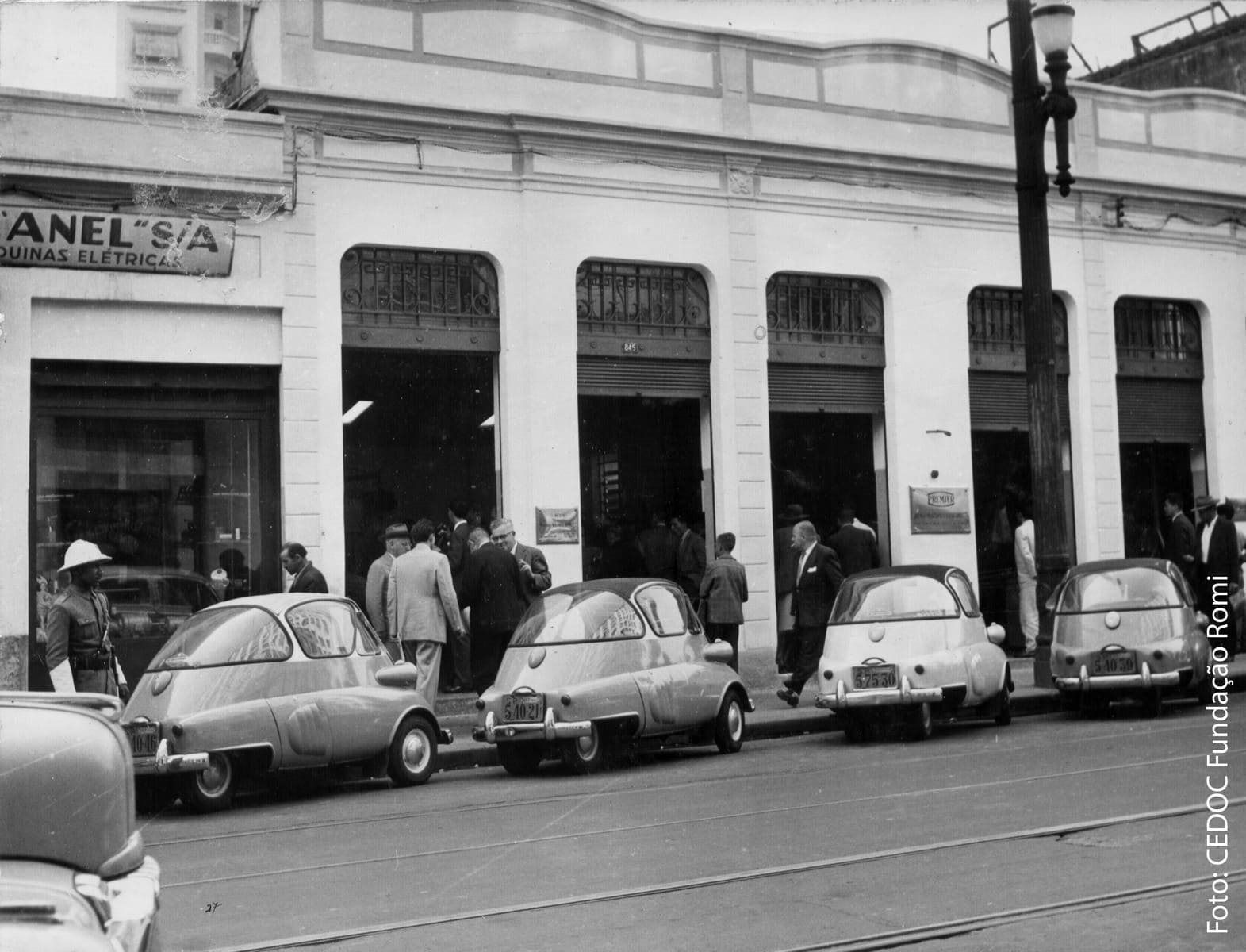 ROMI-ISETTA FOI O CARRO PIONEIRO EM DIVERSAS TECNOLOGIAS MODERNAS NO BRASIL, foto 10